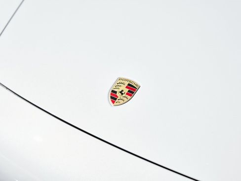 Used 2024 Porsche 911 Carrera 4S image 7