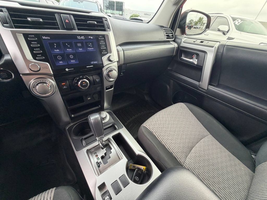 Used 2024 Toyota 4Runner SR5 AWD/4WD image 35