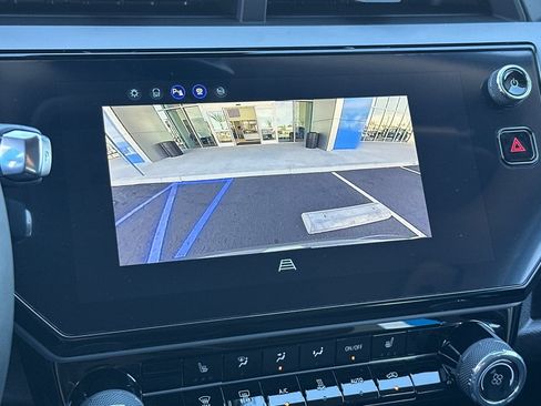 New 2027 Chevrolet Bolt LT w/ Comfort Package FWD image 19