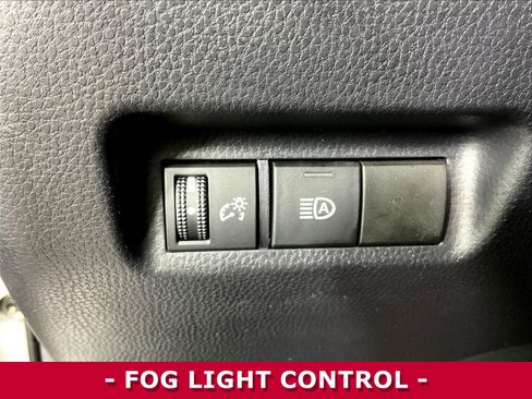 Used 2019 Toyota RAV4 LE w/ All Weather Liner Package AWD/4WD image 36