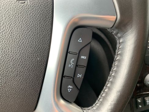 Used 2016 Chevrolet Traverse LT w/ Style and Technology Package AWD/4WD image 18