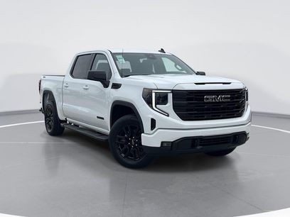 New 2026 GMC Sierra 1500 Elevation w/ LPO, Elevation Black Package