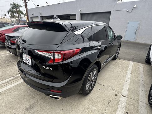 Used 2023 Acura RDX FWD w/ Technology Package image 4