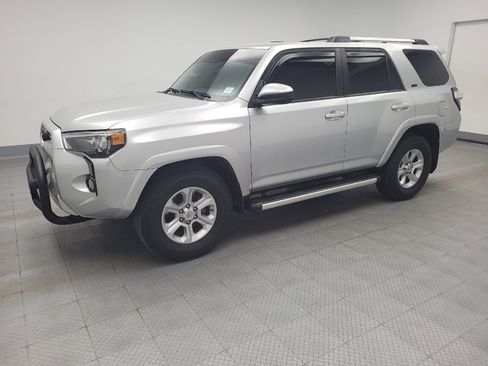 Used 2020 Toyota 4Runner SR5 image 2