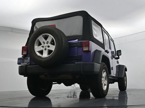 Used 2018 Jeep Wrangler Unlimited Sport S AWD/4WD image 22