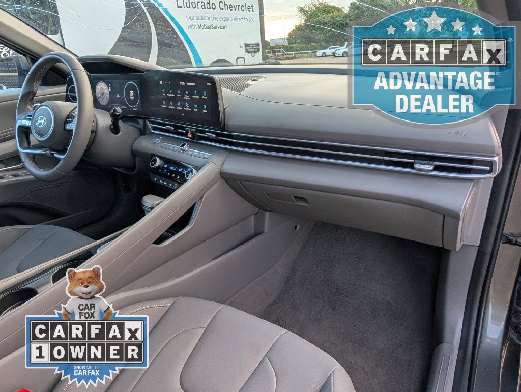 Used 2025 Hyundai Elantra SEL FWD image 25