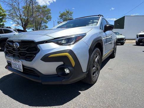 Used 2025 Subaru Crosstrek 2.5i Sport AWD/4WD image 9