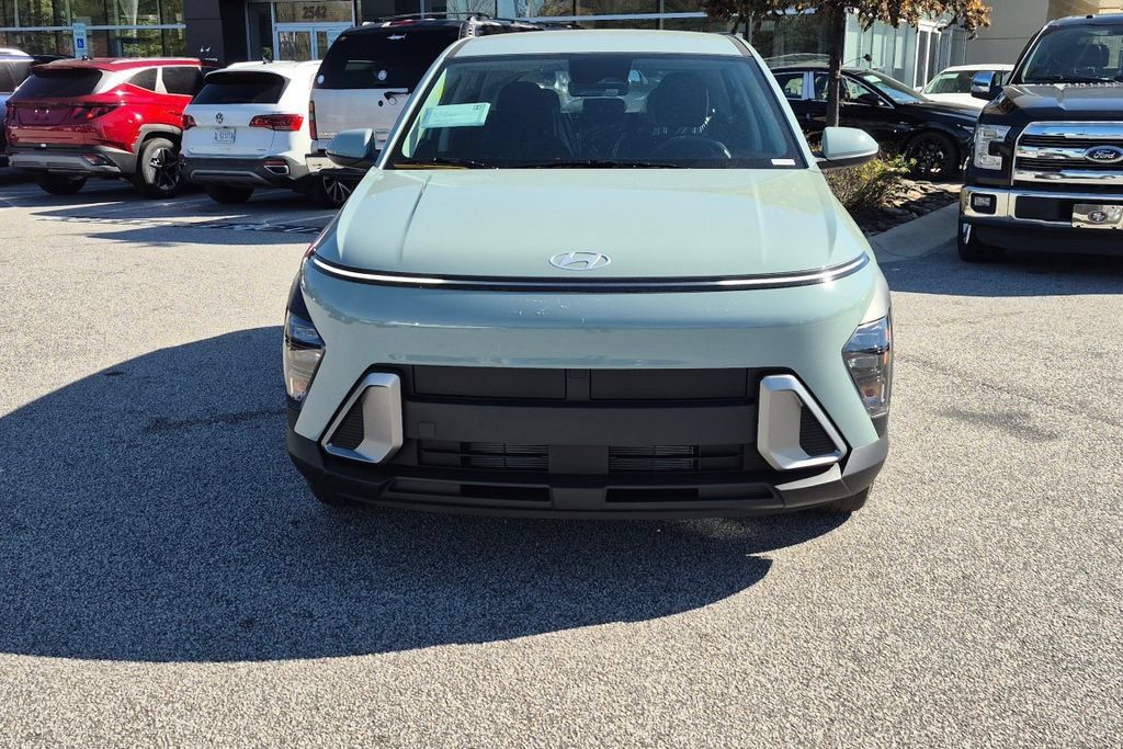 New 2027 Hyundai Kona SE FWD image 3