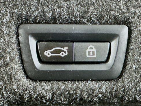 Used 2023 BMW 530i w/ Premium Package image 32