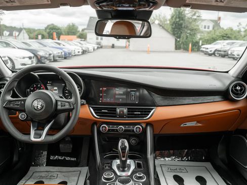 Used 2020 Alfa Romeo Giulia AWD w/ Cold Weather Package image 13