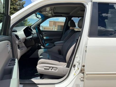 Used 2014 Honda Pilot Touring image 11