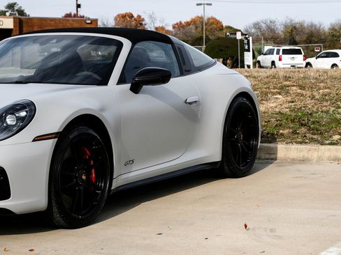 Used 2023 Porsche 911 Targa 4 GTS image 14