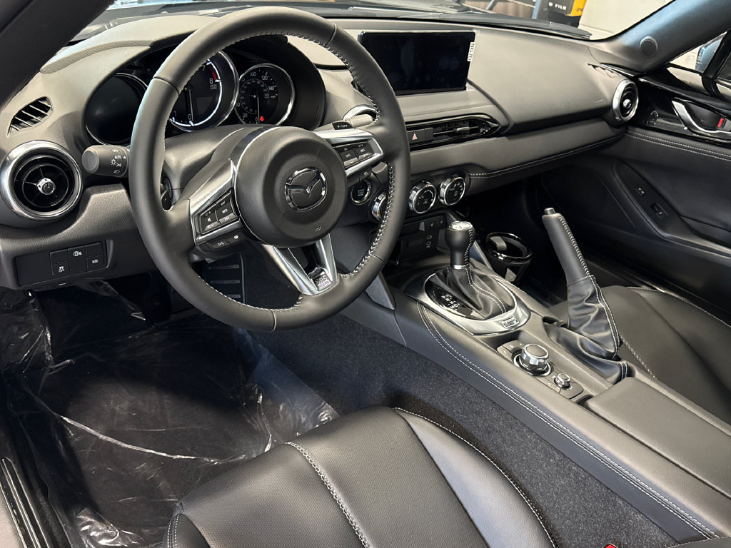 New 2026 MAZDA MX-5 Miata RF Grand Touring RWD image 4