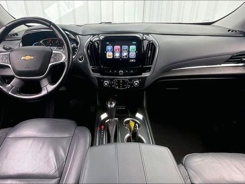 Used 2018 Chevrolet Traverse Premier image 14