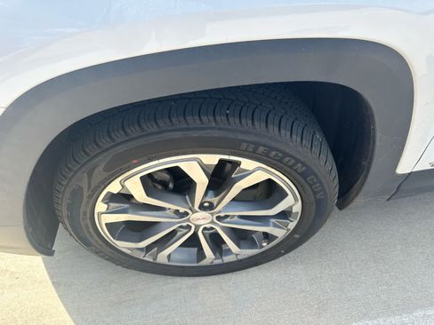 Used 2019 GMC Terrain SLT w/ Preferred Package FWD image 14