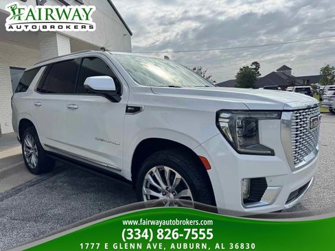 Used 2022 GMC Yukon Denali w/ Advanced Technology Package RWD image 4