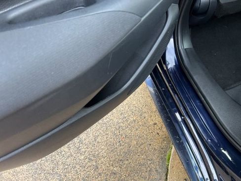 Used 2023 Toyota Corolla LE image 43