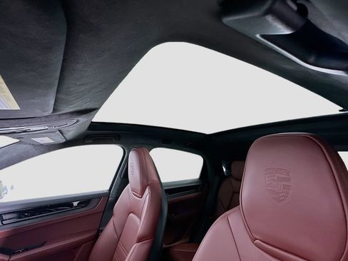 New 2026 Porsche Cayenne GTS image 14