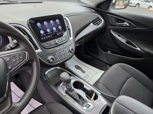 Used 2023 Chevrolet Malibu LT image 21