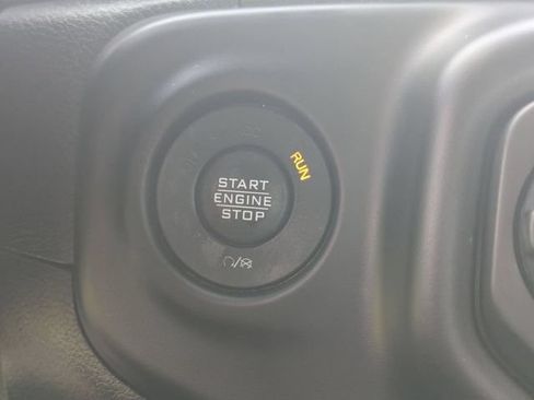 Used 2021 Jeep Wrangler Unlimited Sahara AWD/4WD image 25