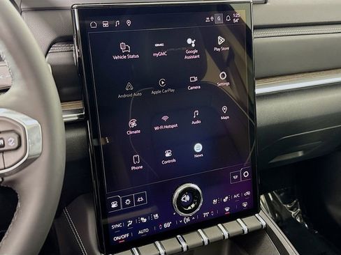 New 2026 GMC Terrain Denali w/ LPO, Black Badging Package image 15