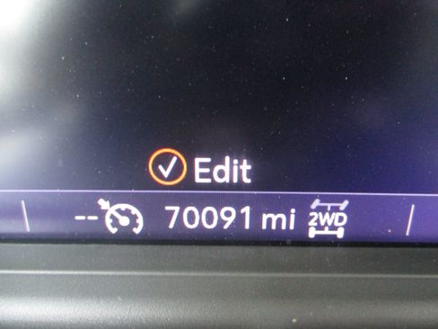 Used 2021 Chevrolet Silverado 1500 RST w/ Bed Protection Package AWD/4WD image 19