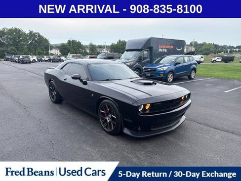 Used 2016 Dodge Challenger R/T Scat Pack RWD image 1