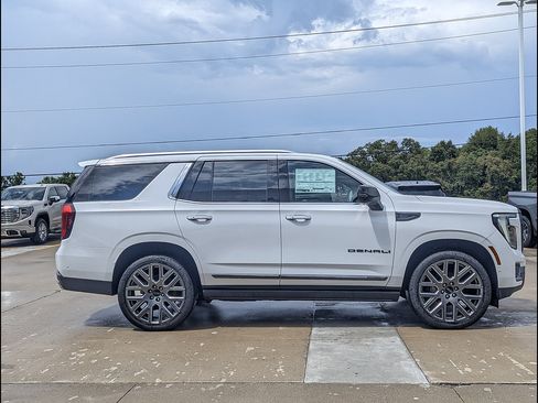 New 2026 GMC Yukon Denali Ultimate AWD/4WD image 6
