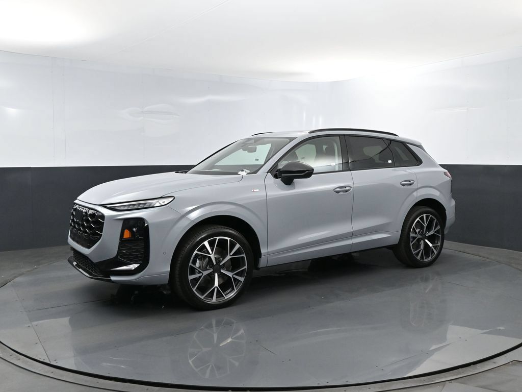 New 2026 Audi Q3 quattro 2.0T AWD/4WD image 1