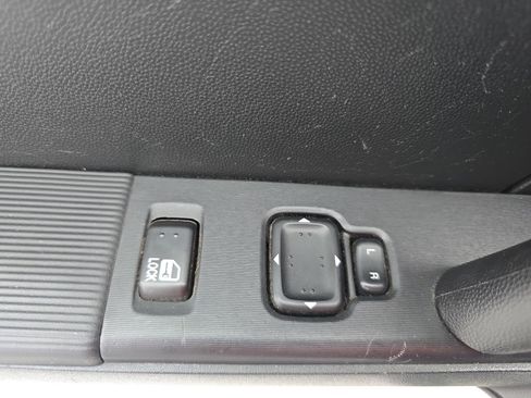 Used 2007 MAZDA MX-5 Miata Sport w/ Appearance Pkg image 22