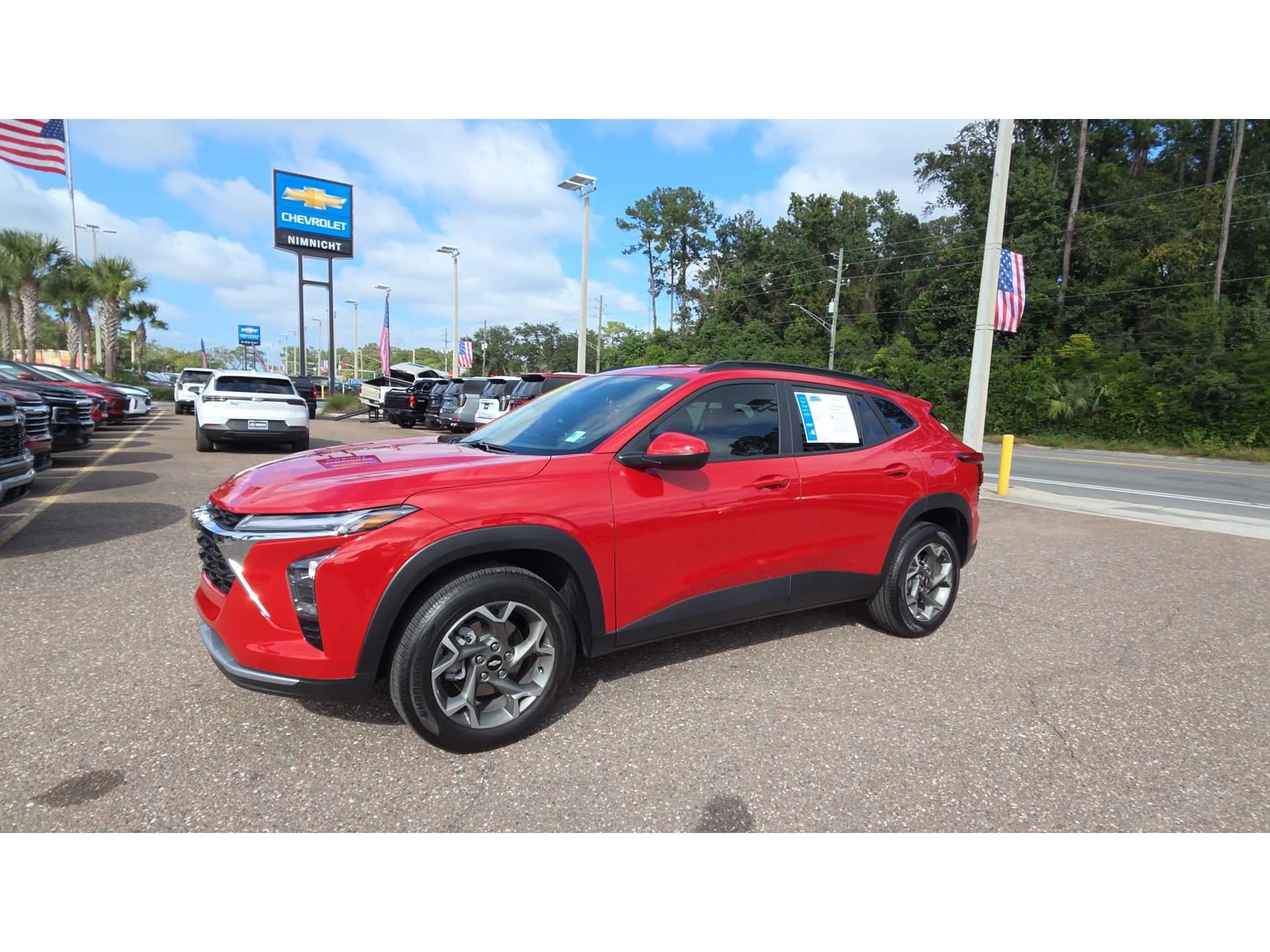 Used 2026 Chevrolet Trax LT w/ Driver Confidence Package FWD image 4