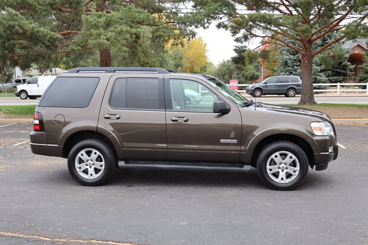 Used 2008 Ford Explorer XLT AWD/4WD image 3