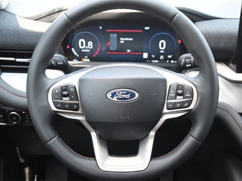 New 2025 Ford Explorer Active w/ Active Comfort Package image 34