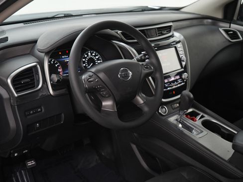 Used 2019 Nissan Murano S image 21