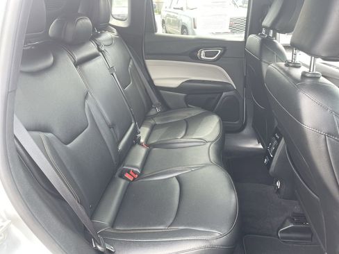 Used 2024 Jeep Compass Limited image 26