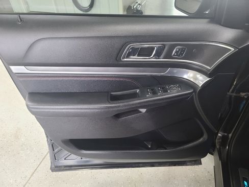 Used 2018 Ford Explorer Sport w/ Equipment Group 401A AWD/4WD image 10