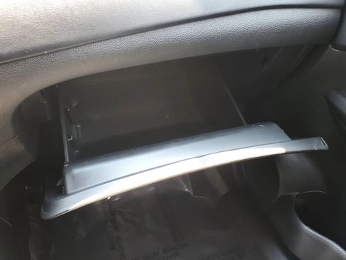 Used 2019 Nissan Rogue SL w/ Premium Package AWD/4WD image 43