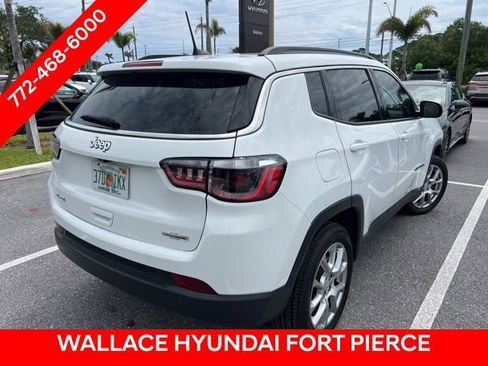 Used 2023 Jeep Compass Latitude w/ Sun and Sound Group AWD/4WD image 4