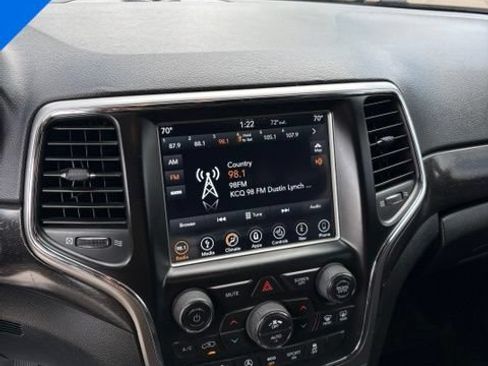 Used 2018 Jeep Grand Cherokee Altitude AWD/4WD image 20