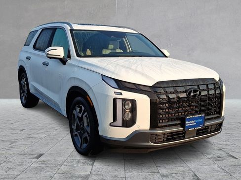 Certified 2025 Hyundai Palisade SEL FWD image 3