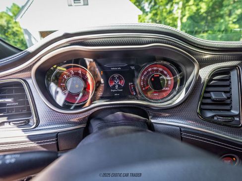 Used 2020 Dodge Challenger SRT Hellcat image 36