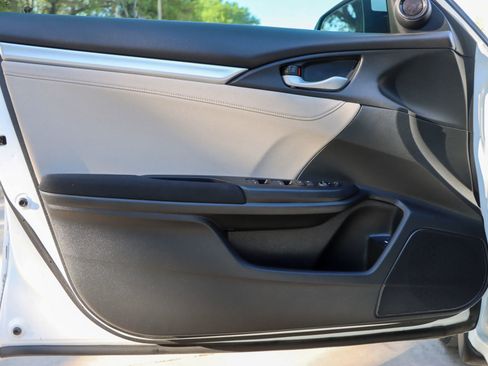 Used 2018 Honda Civic EX-T image 13