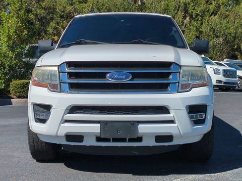 Used 2017 Ford Expedition XLT image 9