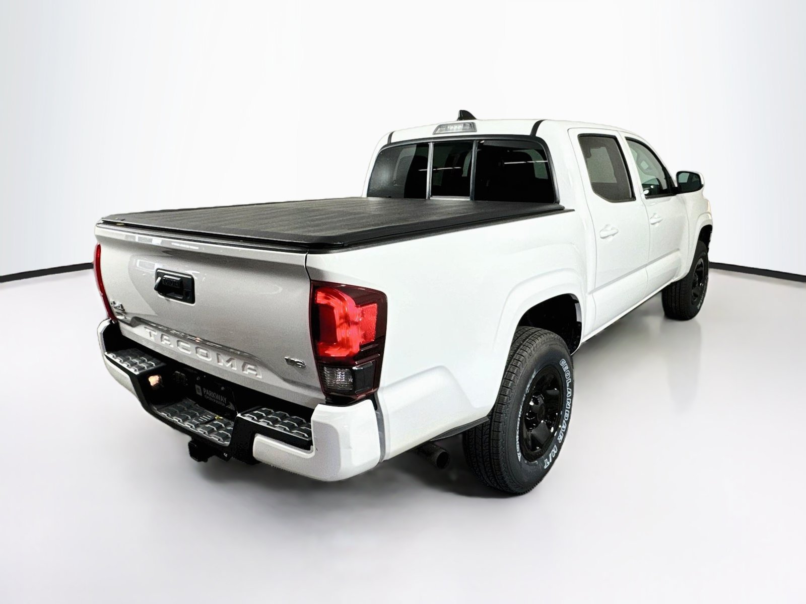 Certified 2023 Toyota Tacoma SR AWD/4WD image 7