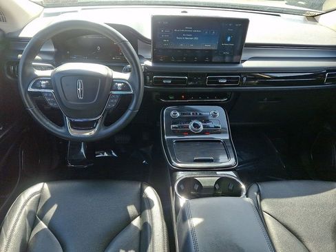 Certified 2023 Lincoln Nautilus AWD image 11