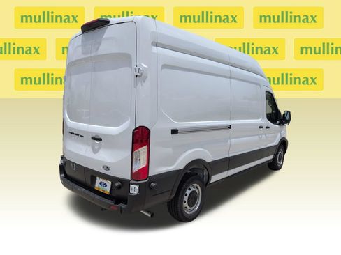 New 2026 Ford Transit 250 148 High Roof w/ Load Area Protection Package RWD image 4