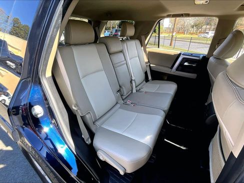 Used 2022 Toyota 4Runner SR5 Premium w/ Moonroof Package image 40