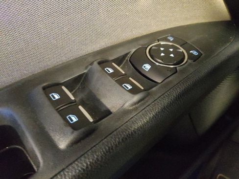 Used 2019 Ford Fusion S image 27