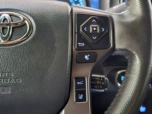 Used 2019 Toyota Tacoma TRD Off-Road w/ Technology Package image 29