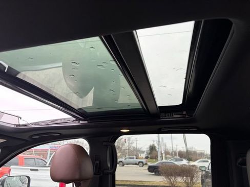 Used 2021 Nissan Titan Platinum Reserve w/ Moonroof Package AWD/4WD image 34